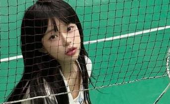 Xiuren秀人网 – 捕捉透明的瞬间，古月小同学的独特写真作品欣赏.txt