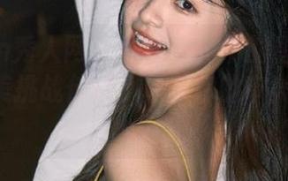 Xiuren秀人网 – 私房写真中的唐翩翩：裸足之美挑战传统，颠覆你的审美观念！.txt