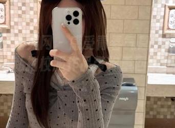 Xiuren秀人网 – 感受青春气息：孟狐狸FoxYini私拍校服作品带你重回学生时代.txt