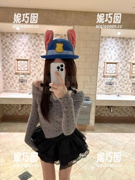 Xiuren秀人网 - 感受青春气息：孟狐狸FoxYini私拍校服作品带你重回学生时代.txt