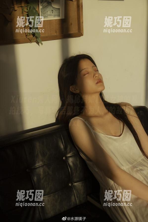 Xiuren秀人网 - 揭秘抖娘利世女神的私拍技巧，写真背后那些不为人知的故事！.txt