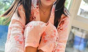 Xiuren秀人网 – 从容面对夏天的热浪：李金金最新写真套图资源，清新感十足！.txt