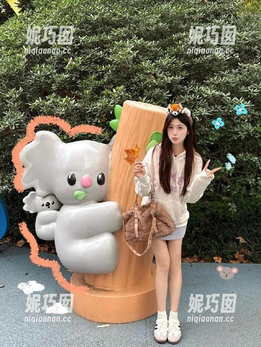 Xiuren秀人网 - 沐言yanyan居家写真系列：静谧生活里的灵感与美感绽放.txt
