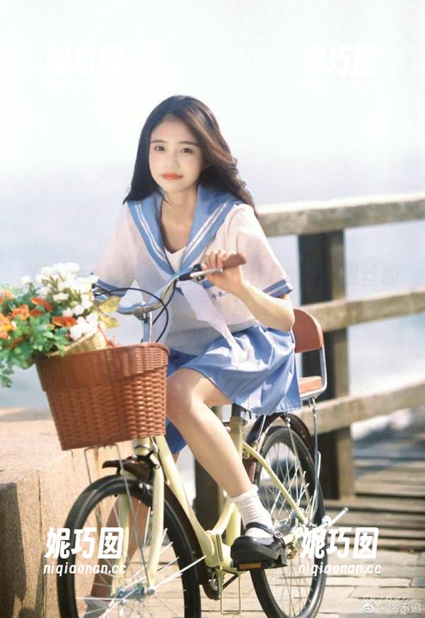 Xiuren秀人网 - 深入浅浅Danny黑丝的艺术世界：收集最美的写真资源与您分享.txt