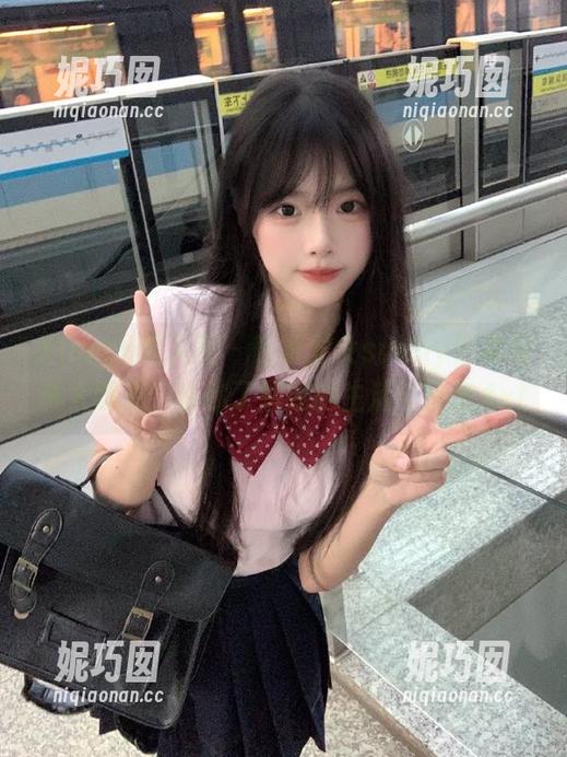 Xiuren秀人网 - 盼盼龙女sunny日常写真大曝光，带你了解她的生活与分享.txt