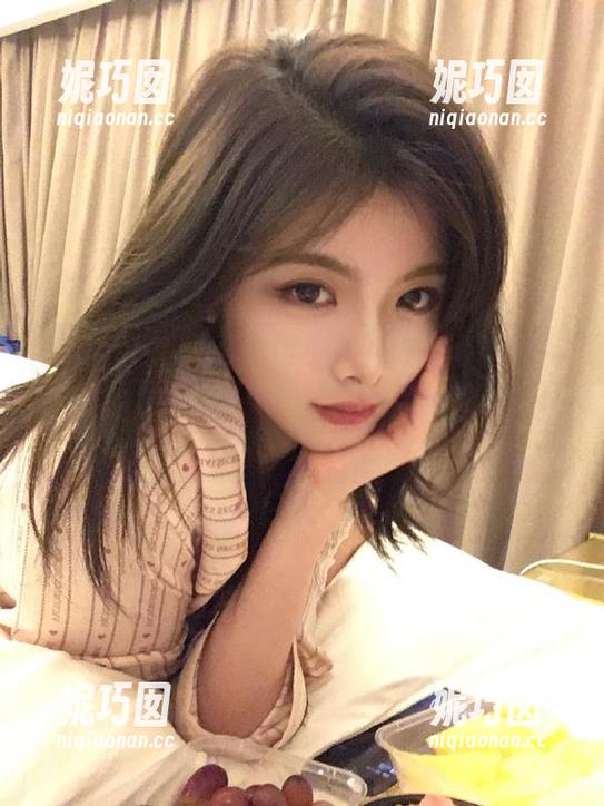 Xiuren秀人网 - 谭小灵的内衣写真精选，网盘下载畅享时尚之旅，发现她的独特风采！.txt