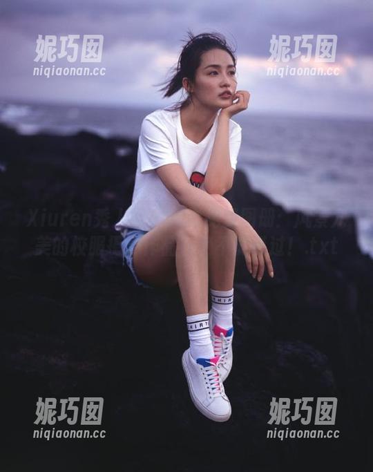 Xiuren秀人网 - 精选免费图册：风景尤美的校服摄影作品，绝不能错过！.txt