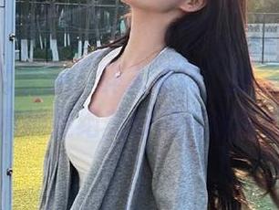 YouMi尤蜜荟 – 醉人清风，孙梦瑶V白裙高清写真捕捉绝美瞬间和唯美情怀.txt
