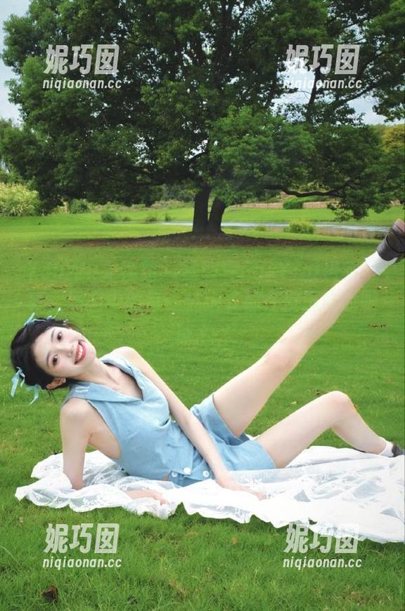 YouWu尤物馆 - 孟狐狸FoxYini居家写真，原图中的每一处细节都在挑逗你的眼球.txt