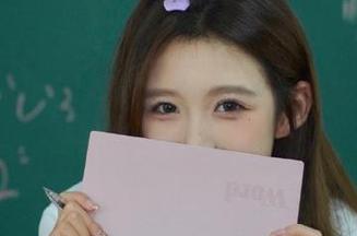 精选Yuka(유카)空姐原图：展现她职场与生活的多面魅力.txt