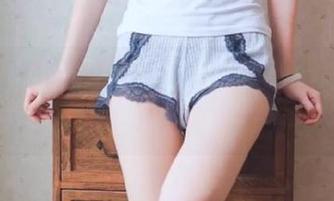 beautyleg – 尽情畅游在Flora泳池写真全集中，绽放出夏日的活力与欢乐.txt