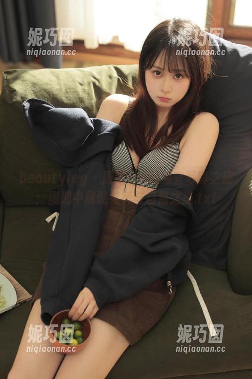 beautyleg - 跟随Jill的浴室写真之旅：图册中展现纯粹与自然之美.txt