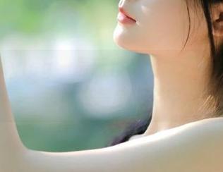 beautyleg – 最新作品回顾：Lola的黑白写真，情感在每个细节中流露.txt