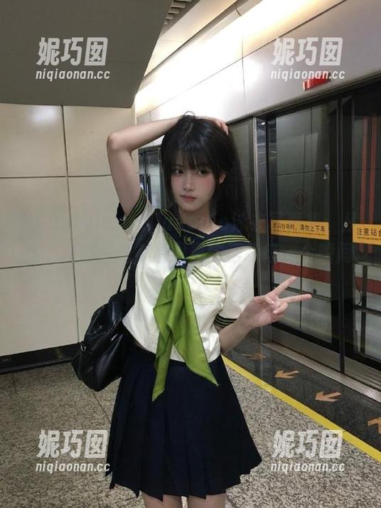 beautyleg - Queenie泳衣写真集：从容的海滩时光，原图真实记录每一个瞬间.txt