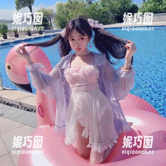 pans - 精品推荐：最新Tina空姐图包，穿越天空的时尚之旅.txt