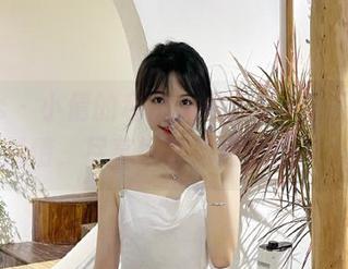 pans – 小倩的私房美图：让人沉醉的网袜风情，尽享缤纷幻想的盛宴.txt