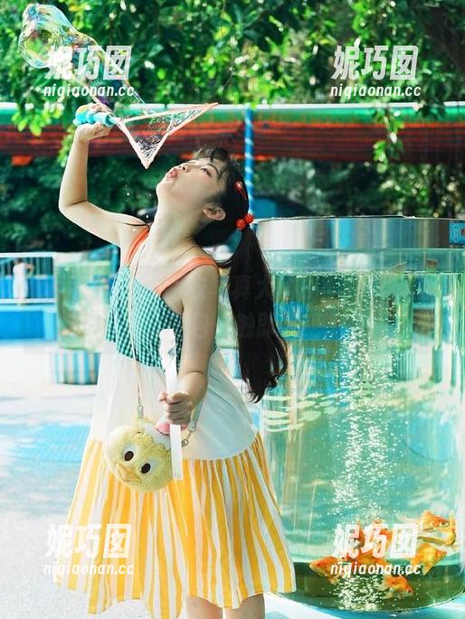 pans - 思妍毛衣写真大揭秘：独家原图与精彩图包一触即发！.txt