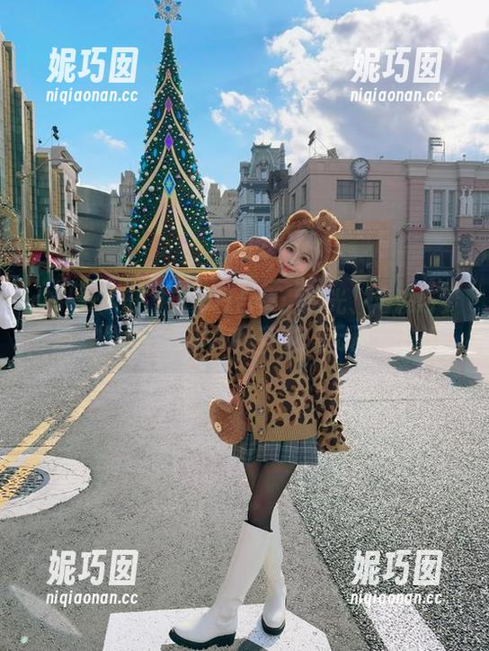rinka冲田凛花夏日合集：阳光、海滩与梦想，照片会告诉你我有多‘无聊’.txt