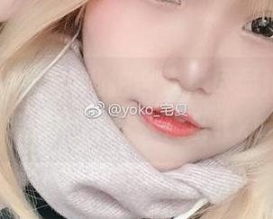 yoko夏宅丝袜私拍合集，尽显她的优雅与性感，让人陶醉.txt