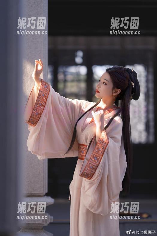 JK写真背后的故事：七七娜娜子幽默合集，分享每一帧的心情.txt