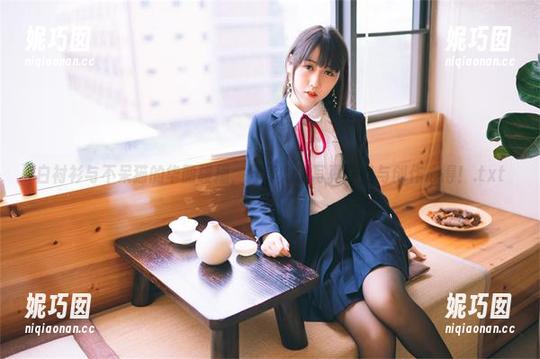 白衬衫与不呆猫的华丽碰撞，分享她的写真作品与创作心得！.txt