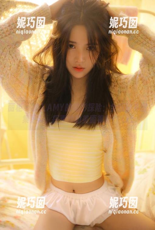丽柜 - 加入AMY的摄影探险：全新秘书图集更新，探索她的美丽视界！.txt
