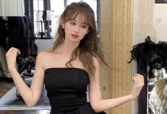 丽柜 – 凌凌学姐写真全集畅游：一起追寻那些甜美的瞬间，感受她的风格与气质！.txt