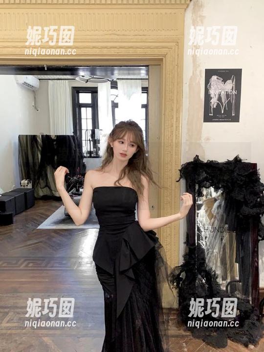 丽柜 - 凌凌学姐写真全集畅游：一起追寻那些甜美的瞬间，感受她的风格与气质！.txt