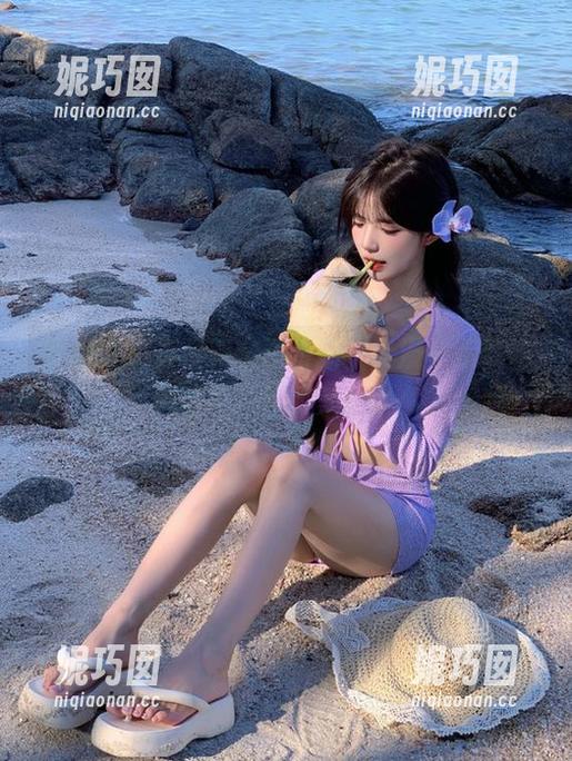 丽柜 - 小爽最新套图更新，尘浸丝莲带你领略不一样的美！.txt