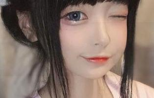 透明女仆斗智斗勇，佳佳酱ovo的cos资源让你笑声不断的奇妙之旅！.txt