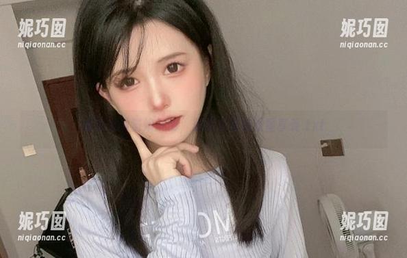 倦倦喵的猫娘风情，原图与壁纸双重享受.txt