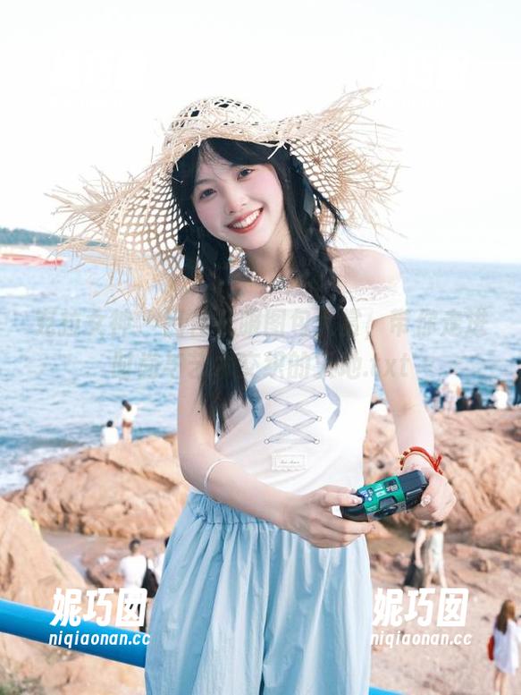 克拉女神 - 吕佳礼服图包大赏，带你走进时尚与艺术交织的天地.txt