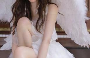 福利送不停，兔玩映画肉丝旗袍写真带你进入诱人的梦幻世界.txt