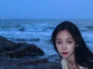 嗲囡囡 – 最新发布：赵小米Kitty少女写真，捕捉青春瞬间的精彩图片.txt