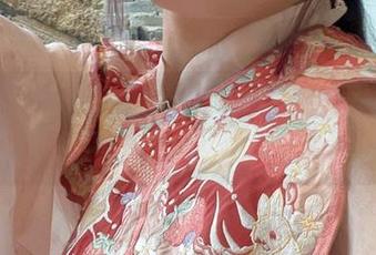 夏小秋秋秋的教室写真分享，让我们一同感受青春的气息.txt