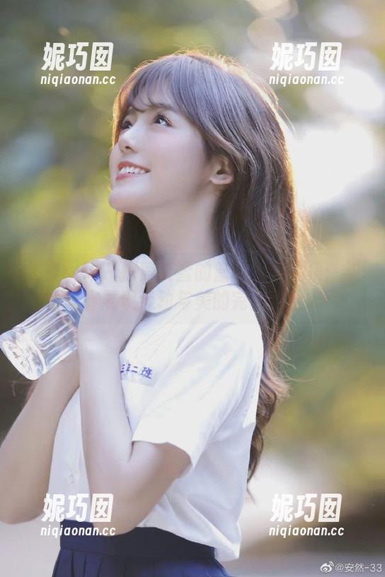 头条女神 - 探索文雪的篮球宝贝全集：细腻写真展现运动与美的完美结合.txt