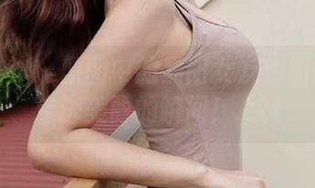 头条女神 – 原图中的易阳女友：图册带你走进美丽的瞬间！.txt