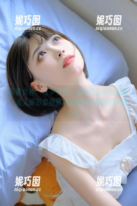 头条女神 - 与罗蔓蒂一起领略豹纹的魅力，私人摄影套图展现她的时尚内涵和风采。.txt