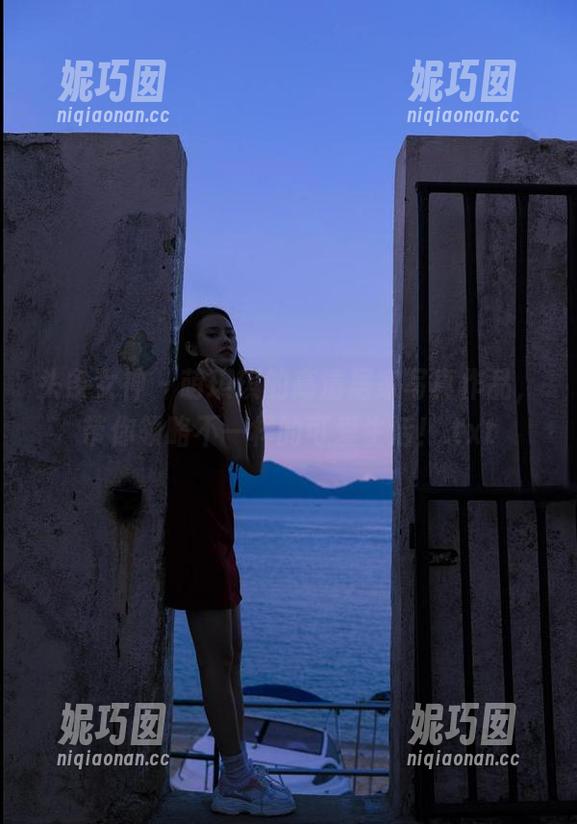 头条女神 - 萌琪琪的高清居家写真作品，带你领略不一样的可爱生活！.txt
