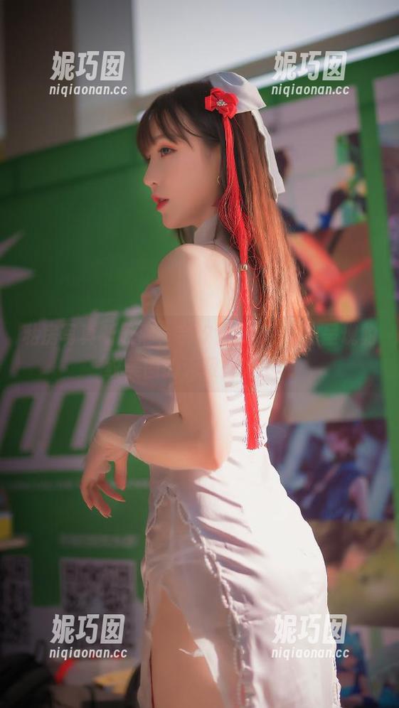 私房写真新风潮，奈汐酱Nice为你呈现豹纹美图的无限魅力.txt