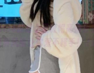 奈汐酱Nice的超小圣诞帽高清分享，全新写真风格让你爱不释手！.txt