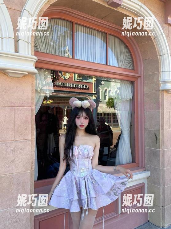 奈汐酱Nice520女友：原图和图册中的梦幻场景，直击你的快乐神经！.txt