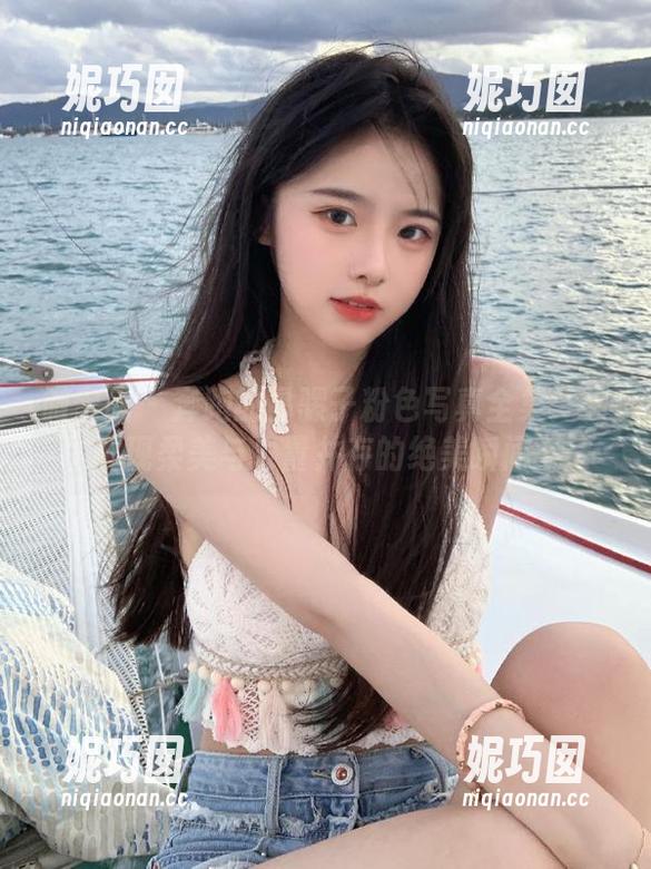 微密圈 - 奔跑的晶骡子粉色写真全集：为你展现柔美与力量并存的绝美瞬间.txt