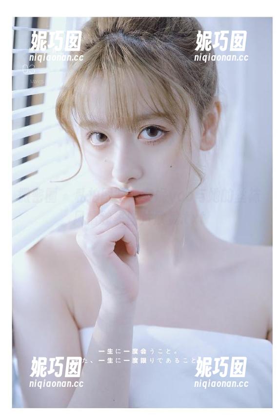 微密圈 - 私拍图鉴：安妮yoo与她的丝袜风情独家图片欣赏.txt