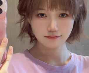 发现小仓千代w的魅力：全新2B高清写真集邀你一起探索她的艺术灵感.txt