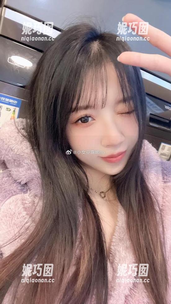小女巫露娜花卉套的原图和套图终于曝光，别再等，快来围观这场视觉盛宴！.txt