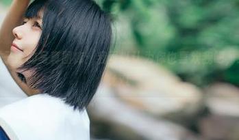 探索小野妹子w的写真图库：我可以认为你也喜欢我吧，瞬间的美丽.txt