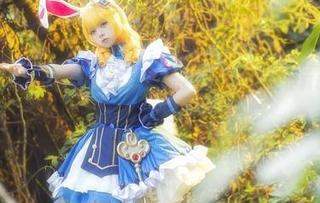 体验梦幻与现实交融的奇迹，小野妹子w的魔法少女伊莉雅高清写真震撼上线！.txt