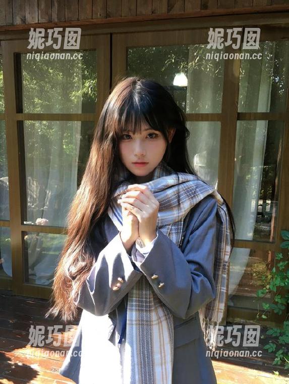 尤果网 - 精选写真集：探索杨果果兔女郎背后的甜美与大方.txt