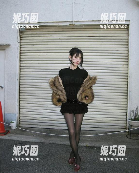 尤蜜荟 - 追寻土肥圆Carol的写真图册，感受每一帧画面的精彩剧情.txt